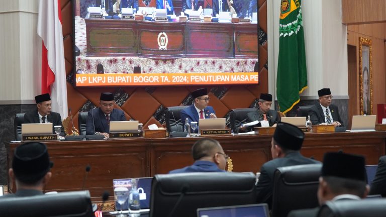 Bupati Bogor dan DPRD Tetapkan Perubahan Propemperda 2025 dan Rekomendasi LKPJ 2024