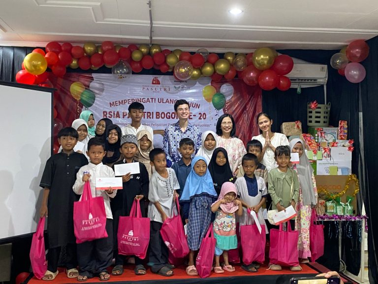 RSIA Pasutri Bogor Gelar Santunan Anak Yatim di HUT ke-20, Apresiasi Karyawan yang Setia Sejak Awal