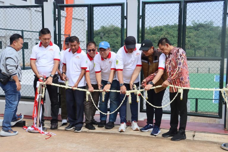 Bupati Bogor Rudy Susmanto Resmikan Lapangan Tenis Kapten Muslihat