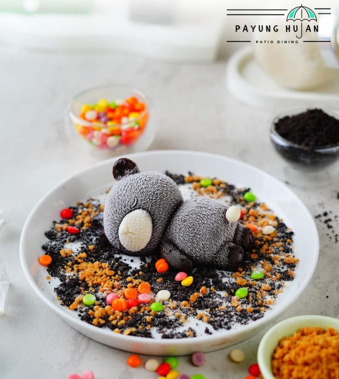 Tanning Bear, Menu Unik Kekinian di Payung Hujan Patio Dining Cibinong