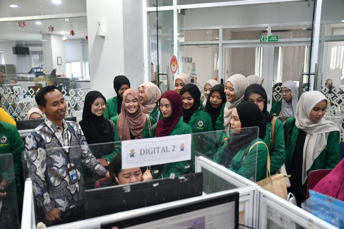 Menelaah Fungsi Edukatif dalam Film, Mahasiswa BKI IUQI Bogor Kunjungi KPI Pusat