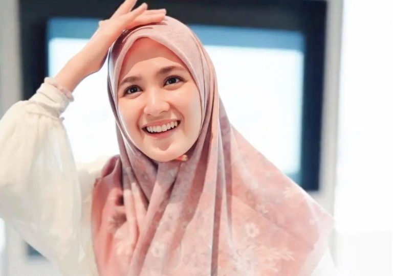 Cut Syifa Ungkap Perjalanan Hijrahnya, Segalanya Dimudahkan
