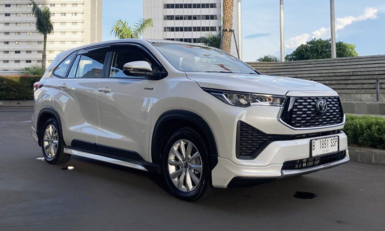 Toyota Kijang Innova Zenix