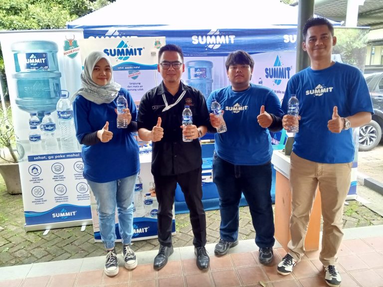 Pengusaha Muda Kota Bogor Kembangkan Air Mineral Summit, Siap Bersaing di Pasar Nasional