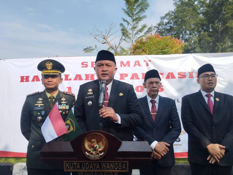 Peringati Hari Lahir Pancasila, Bupati Bogor dan Jajaran Forkopimda Ziarah ke TMP Pondok Rajeg