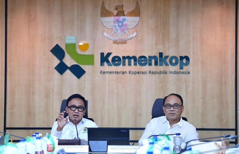 Kemenkop Bersama Dekopin Sinergi Gelar Peringatan Harkopnas dan Peluncuran Kopdes/Kel Merah Putih