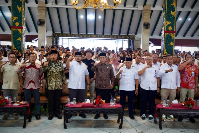Kemenkop Apresiasi Kabupaten Malang Sukses Bentuk 370-390 Kopdes/kel Merah Putih Berbadan Hukum