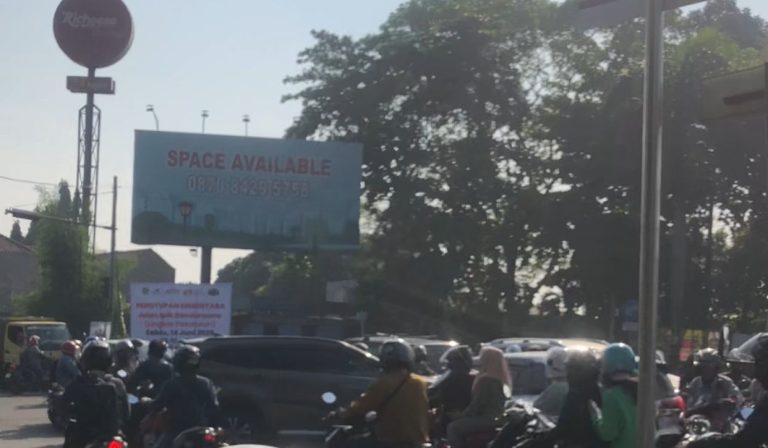 Macet Panjang Terjadi Imbas CFD dan Helaran Budaya di Cibinong, Ini Titik dan Jalur Alternatifnya