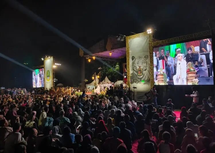Pesta Rakyat KDM di Bogor Ricuh,  Dompet dan HP Warga Disikat Copet!