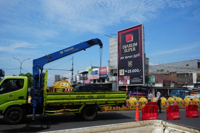 Perumda Pasar Tohaga Bakal Tata PKL di  Kawasan Flyover Pasar Cileungsi