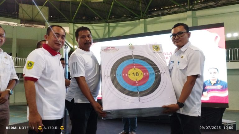 Dispora Konsisten Salurkan Bantuan Alat Ortrad Kepada Sekolah Dasar di Kabupaten Bogor