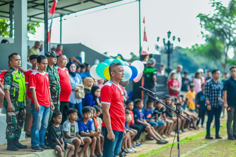 Buka Turnamen Fauzi Cup, Jenal Mutaqin Harap Bisa Cetak Pemain Terbaik