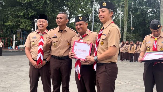 Bogor Barat Raih Penghargaan Kecamatan dengan Sinergitas Kinerja Terbaik se-Kota Bogor 2025. (Istimewa/bogordaily.net).