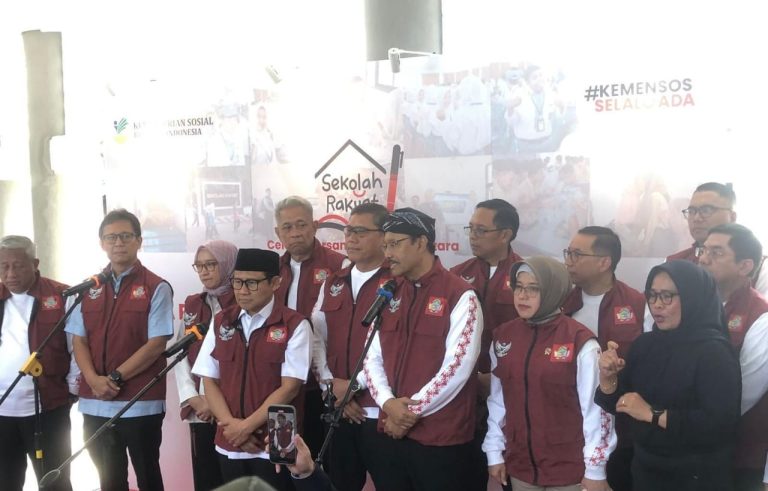Disambut Antusias Para Siswa dan Wali Murid, Mensos RI Resmi Luncurkan Sekolah Rakyat di Bogor