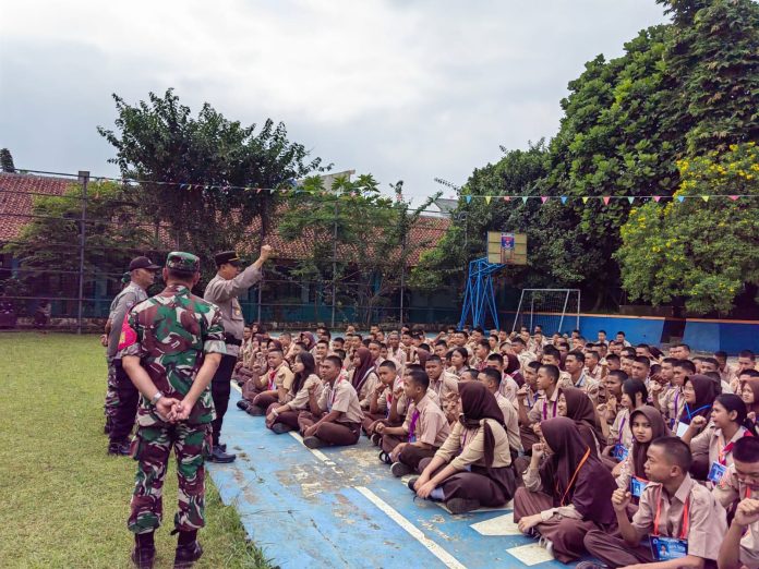 Polsek Bogor Selatan Isi Kegiatan MPLS di SMKN 4 Kota Bogor