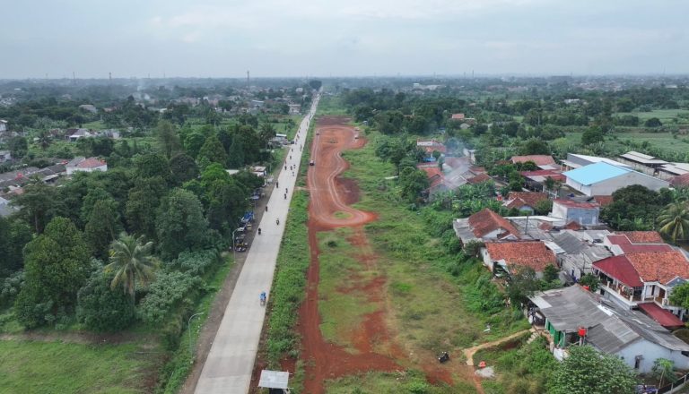 Pemkab Bogor Lanjutkan Pembangunan Jalan Bomang, Target Rampung 2025
