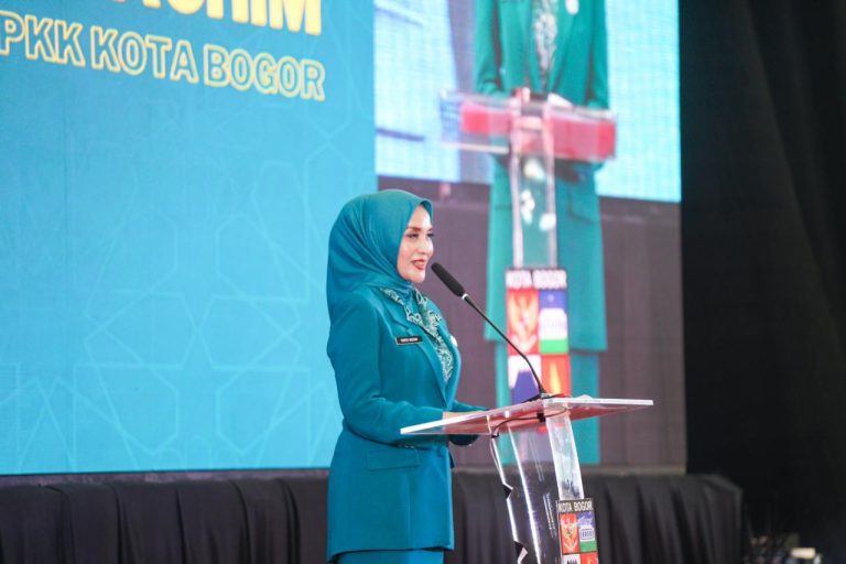 Yantie Rachim Deklarasikan Gerakan “Bogor Geulis” di Puncak HKG PKK ke-53