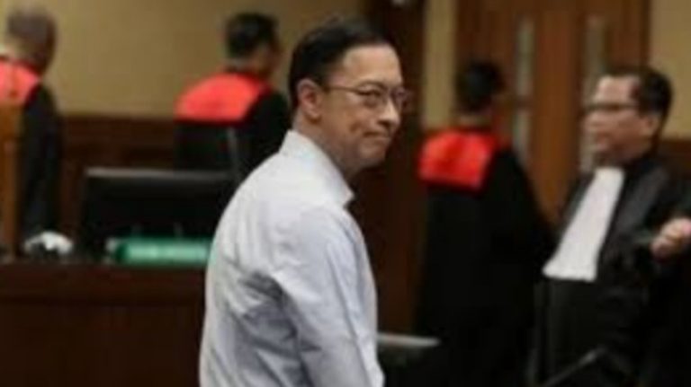 Instagram Dennie Arsan Fatrika Dicari Publik, Hakim yang Vonis Tom Lembong 4,5 Tahun