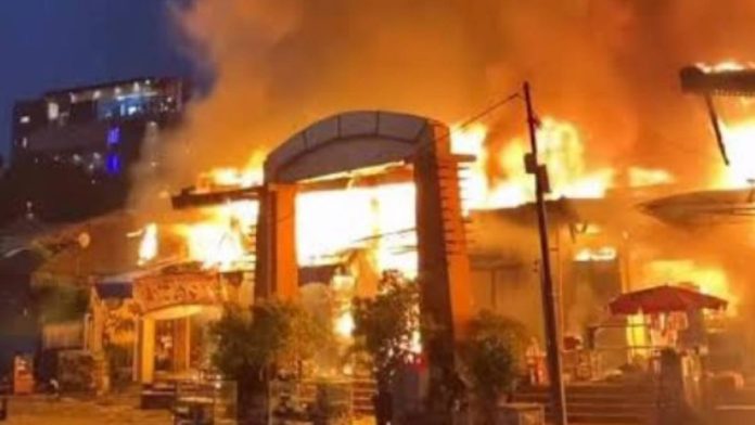 Pasar Taman Puring Jakarta Selatan Terbakar, 500 Toko Ludes
