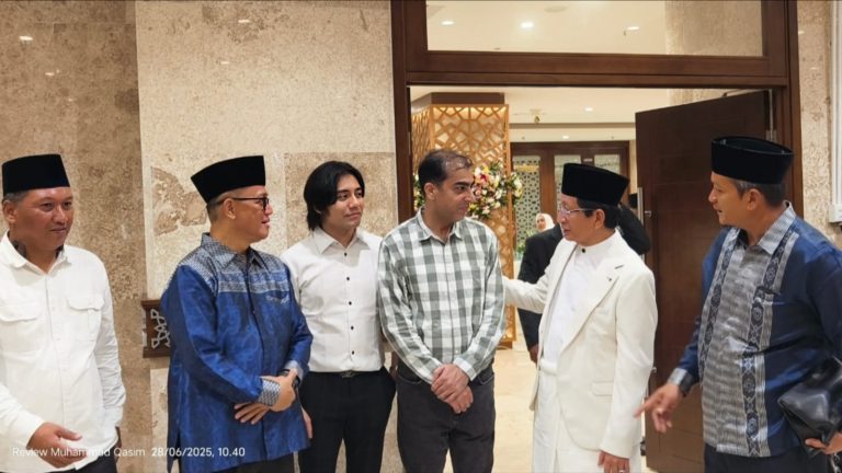Pertemuan Muhammad Qasim dengan Menteri Agama RI, Bikin Geger Flatfoam X