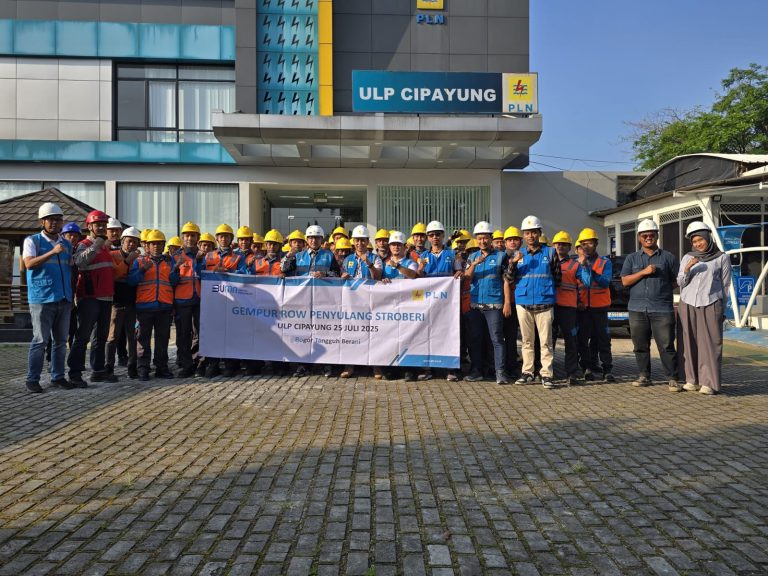 PLN ULP Cipayung Gelar Kegiatan ROW Gabungan Guna Meningkatkan Keandalan dan Keamanan Jaringan Listrik