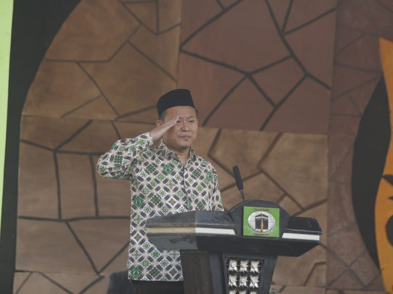 Penutupan Porseni XXXI PM UQI, KH Saiful Falah: Jadilah Seperti Kupu-Kupu, Indah Setelah Proses Rumit