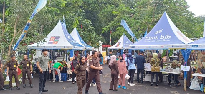 Peringati HUT RI ke 80, Kejaksaan Kota Bogor Gelar Bazzar Murah