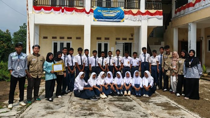 Mahasiswa KKM IUQI Gelar Tes Kecerdasan Majemuk di SMP Putra Mutiara Bangsa