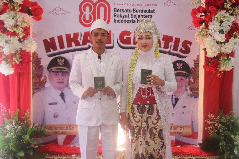 53 Pasangan Ikuti Nikah Gratis di Kecamatan Sukamakmur, Begini Ungkapan Bahagia Para Pengantin!