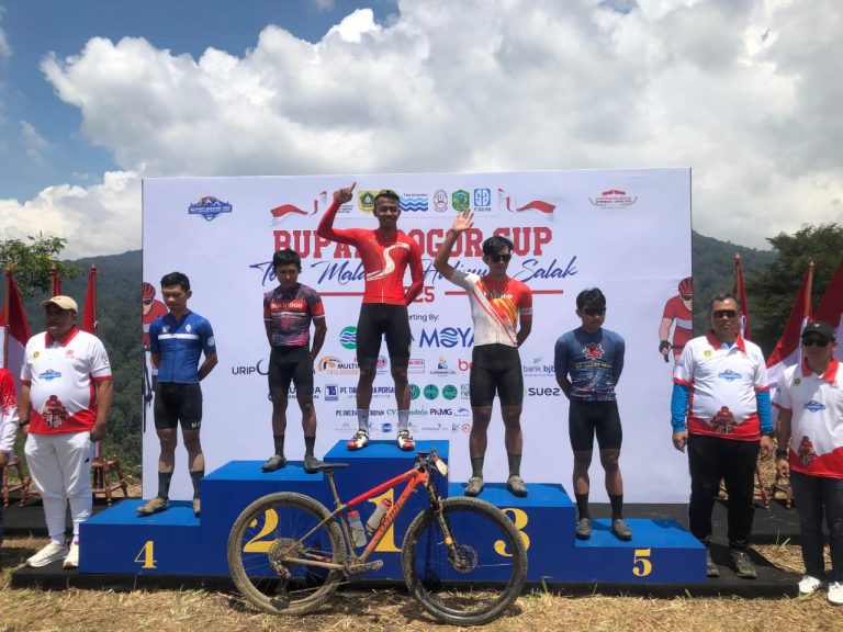 Ratusan Atlet Sepeda Dari Berbagai Daerah Ikuti Kejurnas Tour de Malasari, Bupati Bogor Beri Apresiasi 