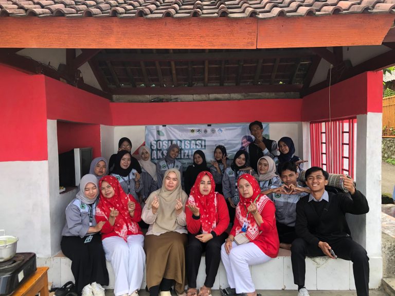 Kelompok 20 IUQI Bogor Sukses Adakan Program Sosialisasi Aksi Gizi dan Demo Pembuatan Puding Bayam di Posyandu Melati 1