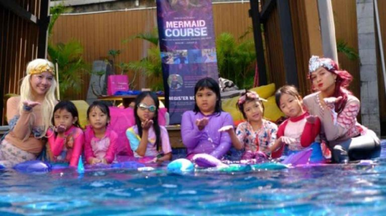 The Alana Sentul Rayakan HUT RI ke-80 dengan Mermaid Show Spektakuler dan Lomba Tradisional Anak