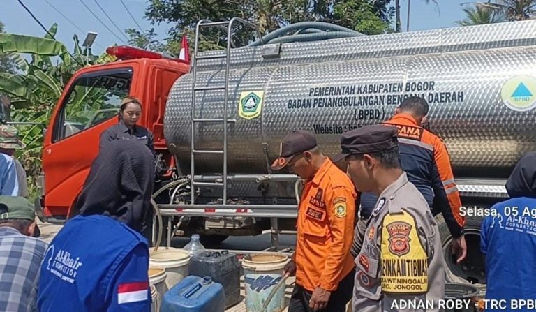 Ribuan Warga Jonggol Bogor Terdampak Kekeringan, BPBD Salurkan Bantuan Air Bersih