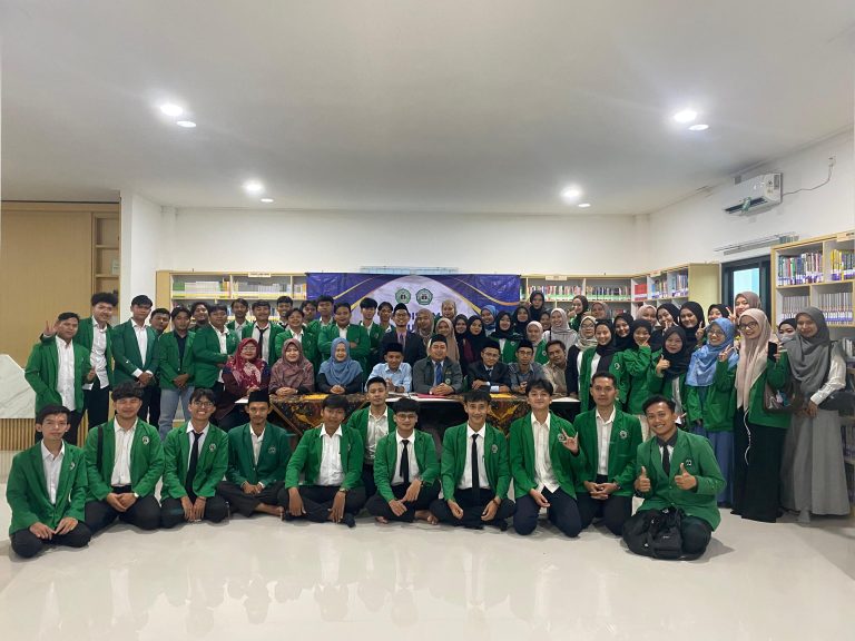 67 Mahasiswa FEBI IUQI Bogor Resmi Lulus dalam Sidang Yudisium
