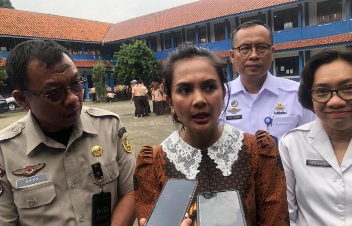 Anggota Komisi V DPR RI Marlyn Maisarah Minta Pemkab Bogor Selidiki Penyebab Ambruknya Atap SMKN 1 Cileungsi
