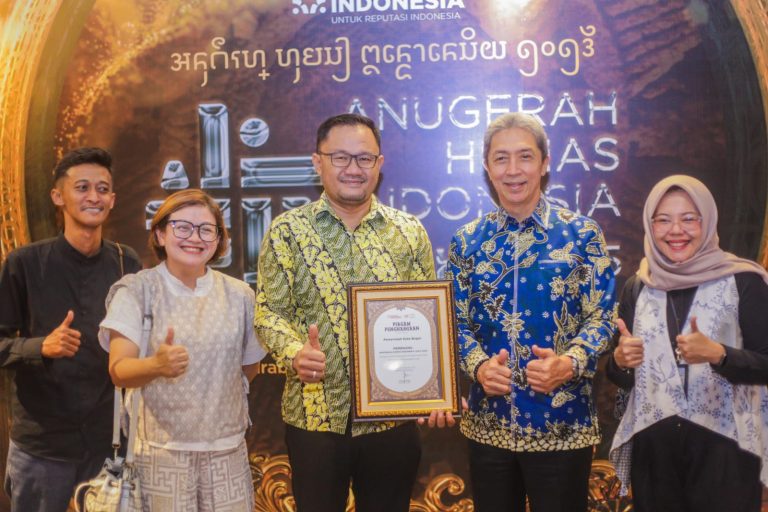 Kota Bogor Raih Penghargaan Institusi Publik Terpopuler di Media Sosial AHI 2025