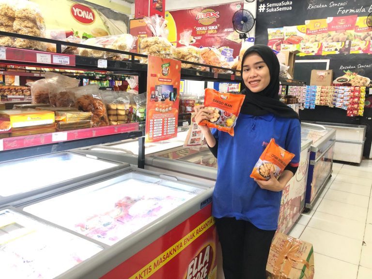 Redbox Frozen Food Beri Hadiah Handphone dari Penukaran Bungkus Kosong Ella Froze Orange 500gr