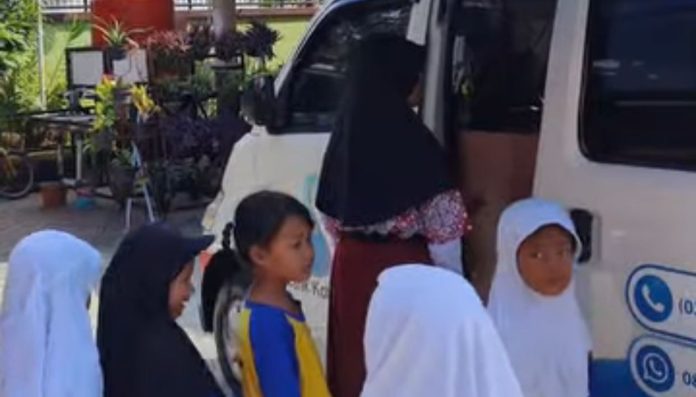 Bank Kota Bogor Sosialisasi Tabungan Pelajar di SDN Cibuluh 4 Bogor, Ajak Siswa Menabung Sejak Dini