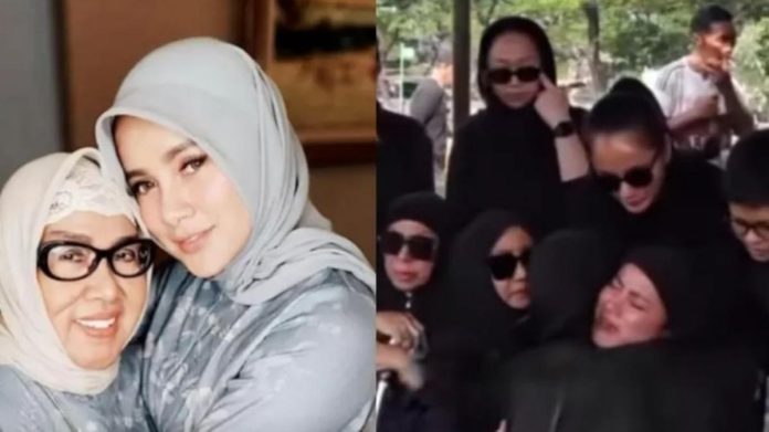 Ibu Olla Ramlan Sakit Apa? Manajer Ungkap Kondisi Tis’ah Djahri Sebelum Wafat