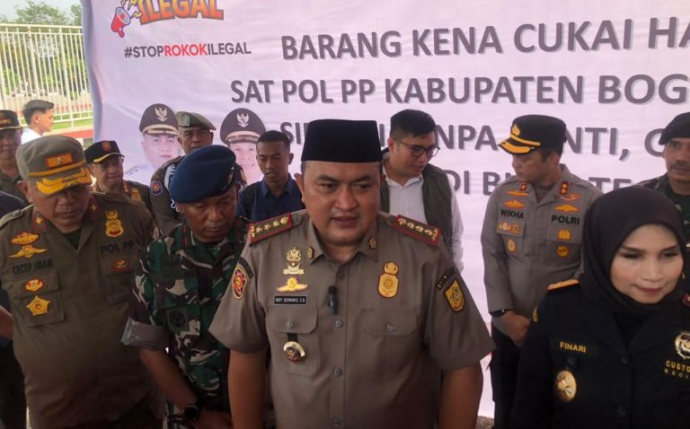 Bupati Bogor Ajak Masyarakat Berantas Peredaran Rokok Ilegal dan Miras di Bumi Tegar Beriman