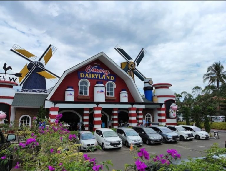 Dairyland Farm Theme Park Puncak