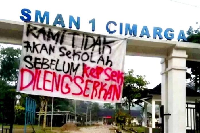 Siswa SMAN 1 Cimarga