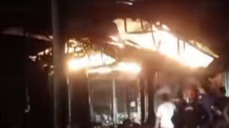 Gudang Oli di Gunung Putri Terbakar Hebat