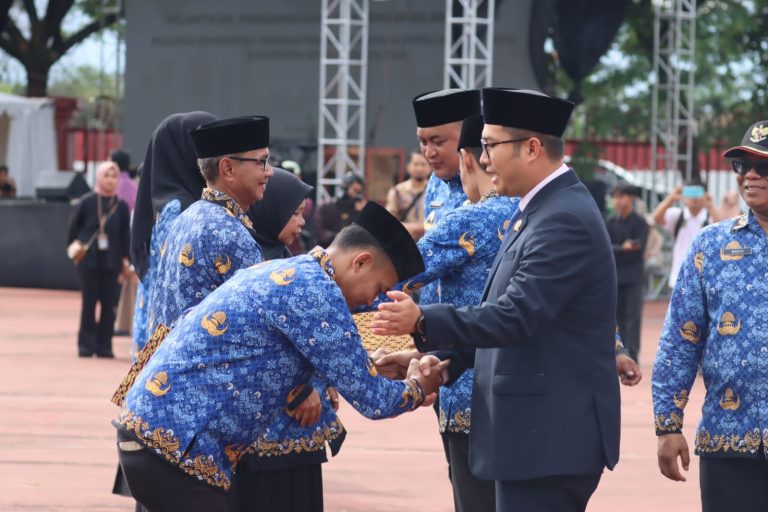 Ketua DPRD Kabupaten Bogor Apresiasi Pengangkatan 9.687 P3K Paruh Waktu
