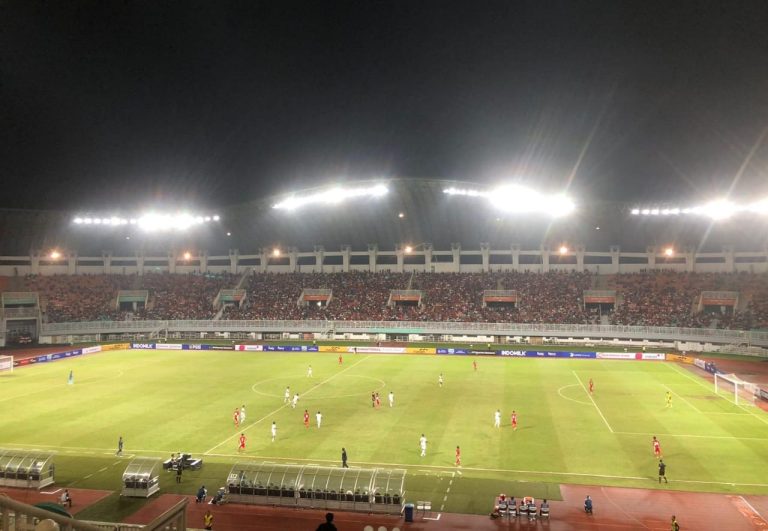 Bermain di Hadapan Ribuan Suporter, Timnas Indonesia Kalah Telak 0 - 3 Atas Mali di Stadion Pakansari