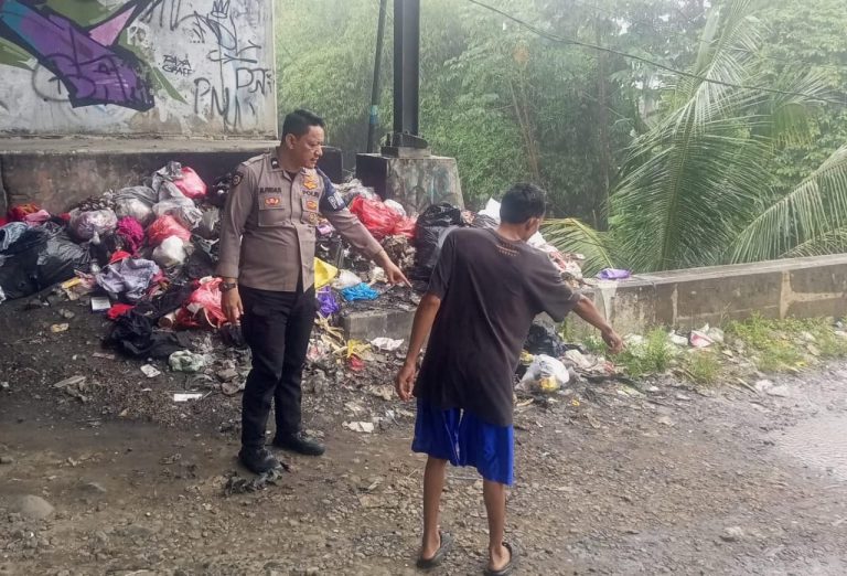 Lansia di Cibinong Jatuh dari Fly Over Hingga Tak Sadarkan Diri