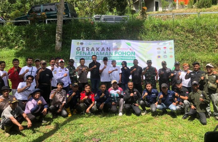 Pemerintah, Kelompok Tani hingga Pengelola Wisata D Rajih Tanam Pohon Bersama di Kawasan Gunung Salak Organik (GSO) Cijeruk Bogor