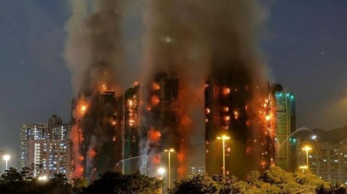 Tragedi Apartemen di Hongkong Kebakaran: 36 Tewas dan 279 Hilang di Tai Po