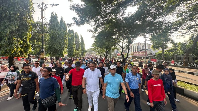 Bupati Bogor Ikuti CFD Bersama Masyarakat, Janjikan Akan Jadi Agenda Rutin Setiap Minggu