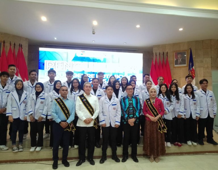 Wali Kota Bogor Kukuhkan Ayah Bunda GenRe, Tegaskan Komitmen Wujudkan Kota Layak Pemuda